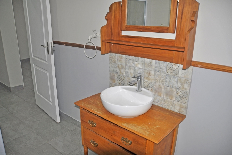 5 Bedroom Property for Sale in Reebok Western Cape